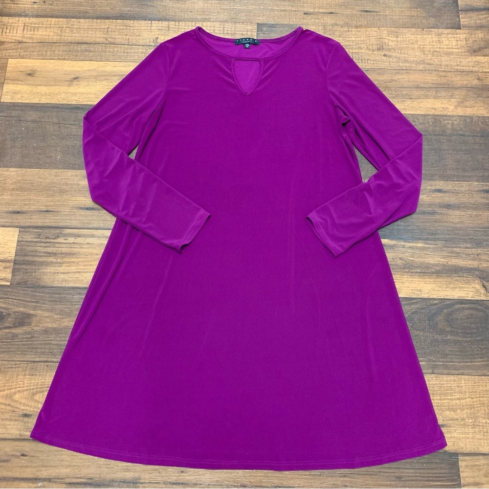 Tiana B Maternity Dress Women’s Size M Burgundy Long Sleeve Lightweight